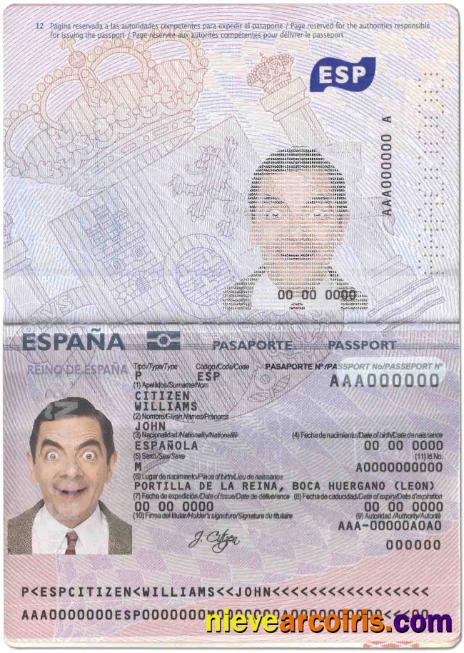 Spain passport 2015 – present